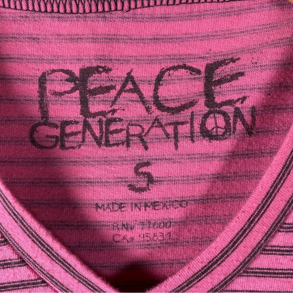 PEACE GENERATION Basic V-Neck Tee - Picture 3 of 3
